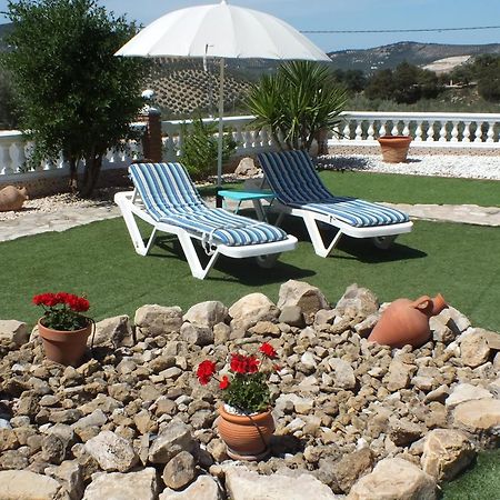 Kayenne Holiday Rentals Iznájar Exterior foto